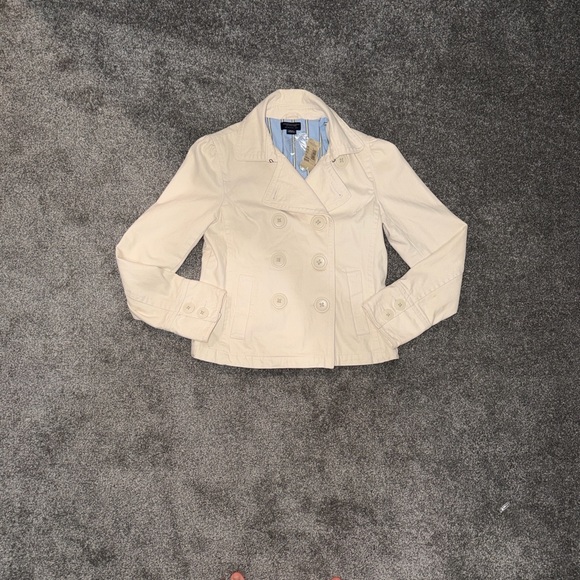 NWT Y2K American Eagle Outfitters Women’s Double Breasted Cream Jacket - Picture 6 of 6